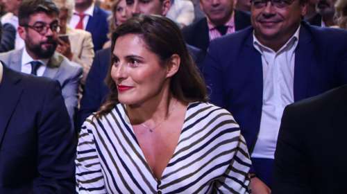 Και επίσημα καθηγήτρια Πανεπιστημίου η Μπέτυ Μπαζιάνα - Εξελέγη ομόφωνα