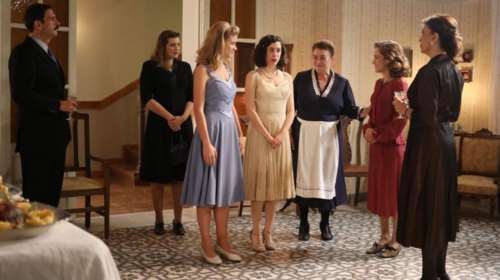 Θρηνούν οι &quot;&#39;Άγριες Μέλισσες&quot; - Πέθανε η Γιούλα Ζωιοπούλου