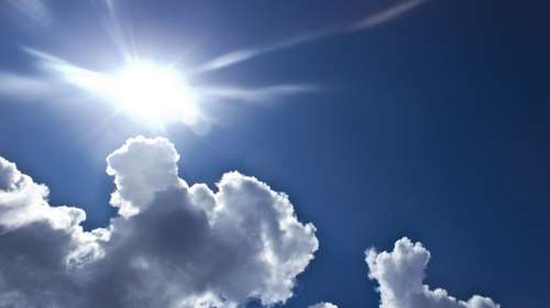 Βελτιωμένος ο καιρός τη Δευτέρα με άνοδο της θερμοκρασίας