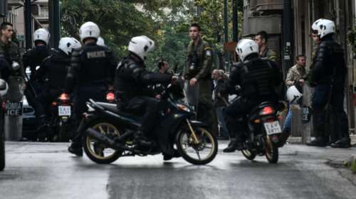 Ερχονται... εορταστικές εκκενώσεις καταλήψεων από την ΕΛΑΣ