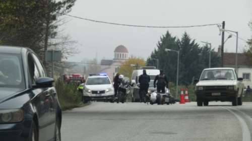 Τροχαίο με αστυνομικούς της ομάδας ΔΙΑΣ στα Τρίκαλα (βίντεο)