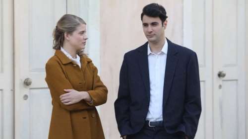 Γιατί σταματούν ξαφνικά οι «Αγριες Μέλισσες» - Τι συνέβη