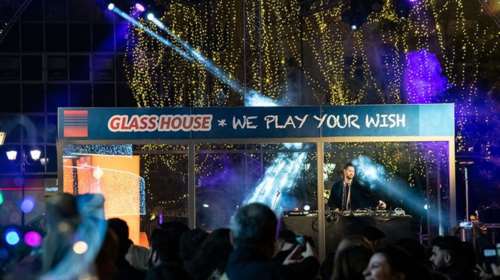 Το πιο πρωτότυπο jukebox θα βρίσκεται και φέτος στο Σύνταγμα