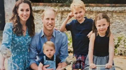 Η χριστουγεννιάτικη κάρτα με την όμορφη οικογένεια του Γουίλιαμ και της Κέιτ - Πού την αφιέρωσαν φέτος