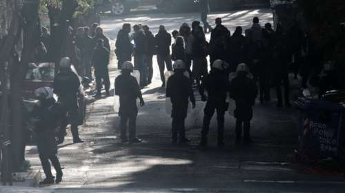 Επίθεση μέσα από την ΑΣΟΕΕ σε διμοιρία των ΜΑΤ