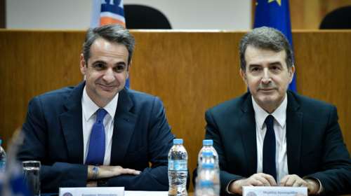 Απόλυτη στήριξη Μητσοτάκη σε Χρυσοχοΐδη