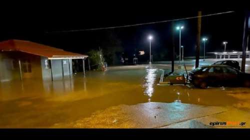 «Πνίγηκε» η Αρτα - Προβλήματα και στην Κρήτη από τους ανέμους [εικόνες]