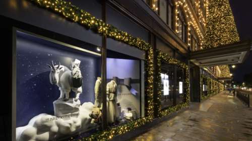 Αυτές είναι οι πιο πρωτότυπες και όμορφες Χριστουγεννιάτικες βιτρίνες