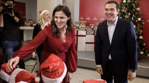 Είπαν τα κάλαντα στον Τσίπρα και την Περιστέρα- Παιδάκια του Νηπιοτροφείου