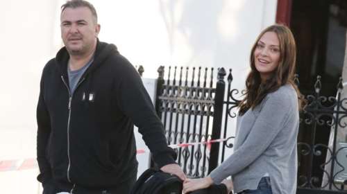 Υβόννη Μπόσνιακ: H viral φωτογραφία της κόρης της στο δέντρο [εικόνα]