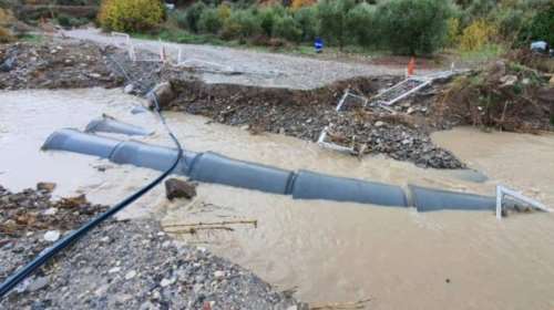 Κατέρρευσε υπό κατασκευή γέφυρα στην Πάφο λόγω βροχής