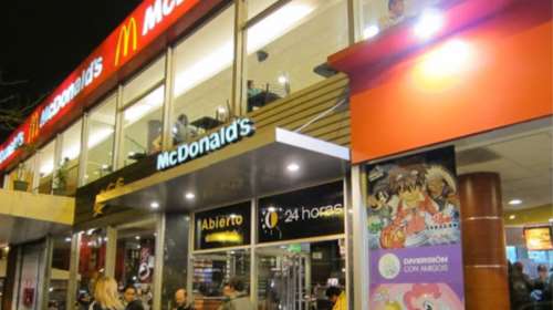 Περού: «Καμπάνα» 230.000 δολ. στα McDonald&#39;s για θανάτους εργαζομένων