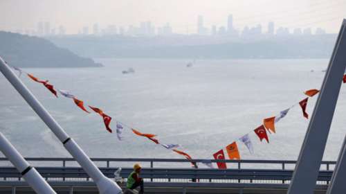 Εκατοντάδες άνθρωποι υπογράφουν κατά της διώρυγας που θέλει ο Ερντογάν