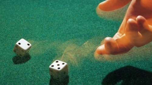 Οικονομική αστυνομία: Χειροπέδες σε έξι άτομα σε κατάστημα με παράνομα τυχερά παιχνίδια