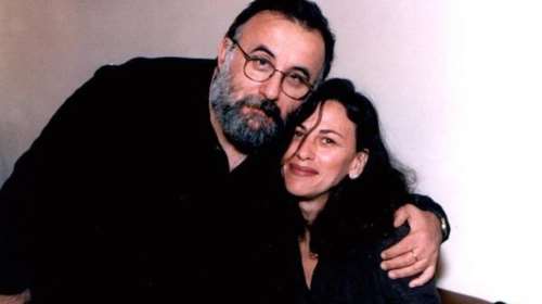 Θάνος Μικρούτσικος: Συγκλονιστικό αντίο  από τους καλλιτέχνες