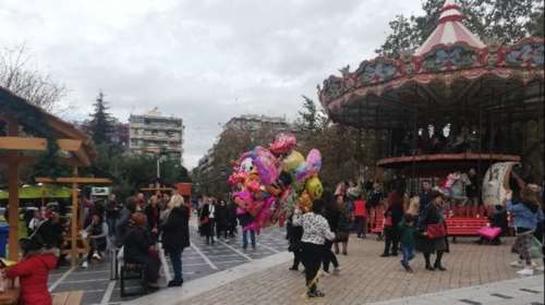 Ανοιχτά σήμερα Κυριακή τα καταστήματα-Το ωράριο