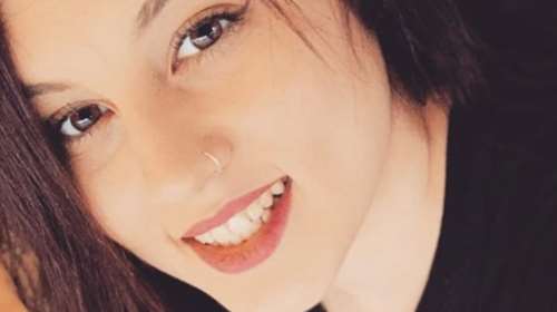 Τροχαίο στη Βούλα: Θρήνος για τη 19χρονη Σία, σε κρίσιμη κατάσταση η οδηγός