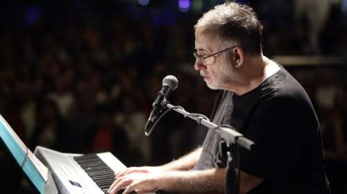 Θάνος Μικρούτσικος - Το τελευταίο του μήνυμα: «Ρουφήξτε κάθε δευτερόλεπτο»