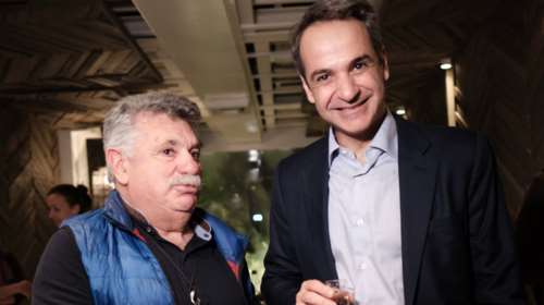 Ο Μητσοτάκης στη «Σχεδία» με τον σεφ Λαζάρου &amp; δημοσιογράφους