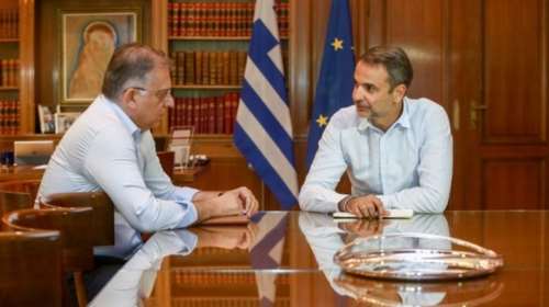 Συνάντηση Μητσοτάκη - Θεοδωρικάκου: Έτοιμος ο νέος εκλογικός νόμος