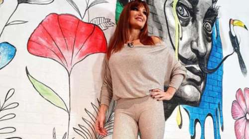 Πώς αποχαιρετά το 2019 η Βίκυ Χατζηβασιλείου