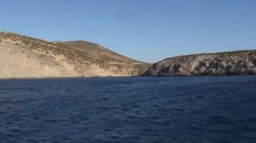 Που βρίσκεται η νησίδα Κίναρος [φωτό, χάρτης]