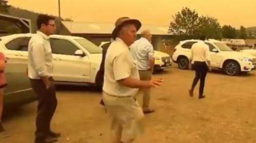 «Να ντρέπεσαι»: Οργή Αυστραλών πυροπαθών κατά του πρωθυπουργού