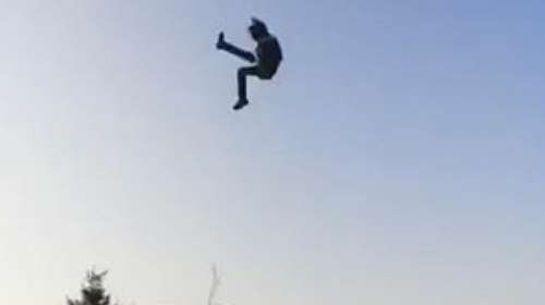 Σοκαριστικό βίντεο: Αγοράκι εκτοξεύεται από παιχνίδι σε λούνα παρκ