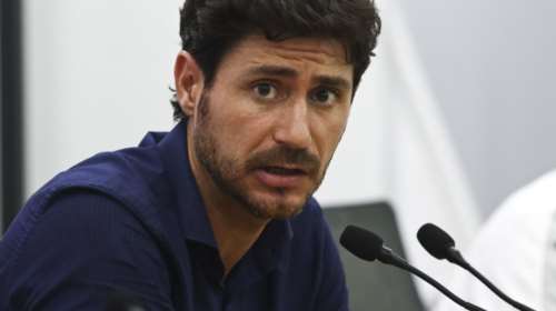 Σάλος για Βίκτορ Σάντσεθ σε βίντεο - Εμφανίζεται γυμνός