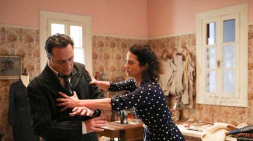 «Αγριες Μέλισσες»: Η Ουρανία διώχνει τον Κυριάκο από το σπίτι [βίντεο]