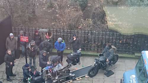 «Μπάτμαν»: Οι πρώτες εικόνες-παπαράτσι από τα γυρίσματα της νέας ταινίας