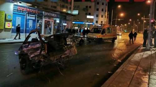 Τροχαίο σοκ στη Θεσσαλονίκη: ΙΧ κόπηκε στη μέση