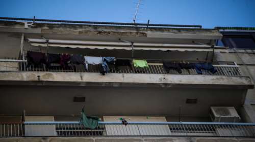 Τραγωδία στο Μεταξουργείο: Τρία παιδιά βρήκαν νεκρούς τους γονείς τους