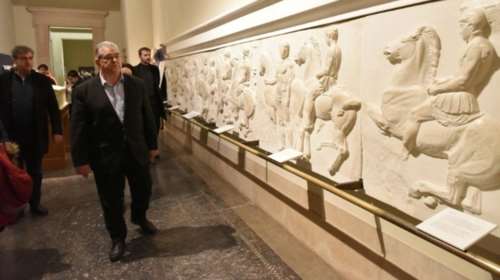 Κουτσούμπας: Να σταματήσει η παράνομη κατοχή των Μαρμάρων του Παρθενώνα