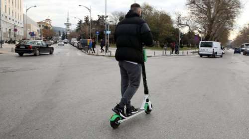 Θεσσαλονίκη: κανόνες και πρόστιμα για τα ηλεκτρικά πατίνια