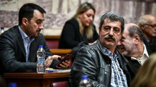 Πολάκης στη Βουλή: Οταν δεν σε καλούν στο τραπέζι το μενού είσαι εσύ