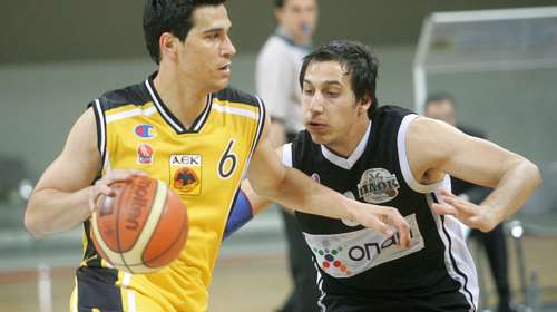 Οριστικό: Στην ΑΕΚ ο Νίκος Ζήσης έπειτα από 15 χρόνια
