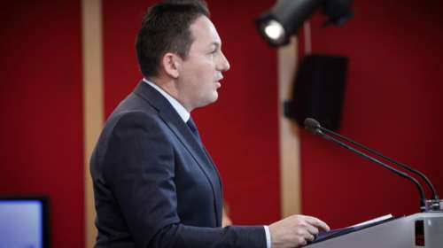 Πέτσας: Η Ελλάδα θα υπερασπιστεί τα κυριαρχικά της δικαιώματα
