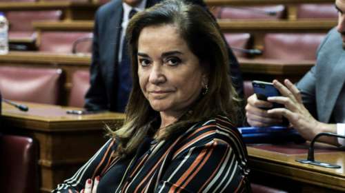 Η Ντόρα «καρφώνει» τον Αντώνη Σαμαρά: Στόχος μας είναι η Χάγη