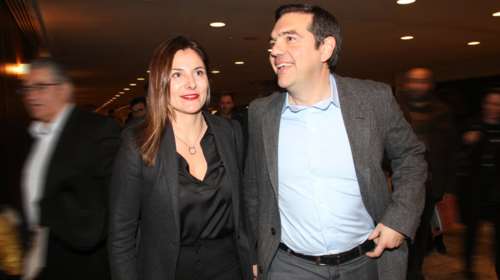 Με νέο look η Μπαζιάνα στο Μέγαρο Μουσικής μαζί με τον Αλέξη Τσίπρα