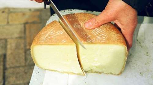 Αρσενικό Νάξου: Αυτό είναι το νέο ΠΟΠ ελληνικό τυρί που σαρώνει