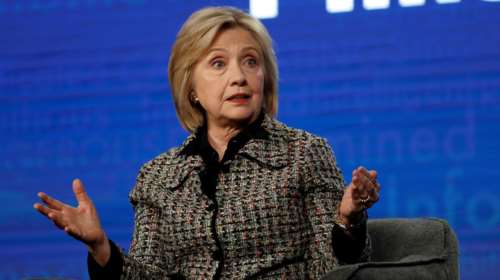 «Καρφιά» Χίλαρι για Σάντερς: Κανείς δεν τον συμπαθεί