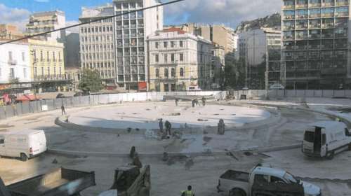 Οπως παλιά: Επιστρέφει το συντριβάνι στη νέα πλατεία Ομονοίας [εικόνες]