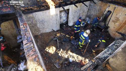 Τραγωδία στην Αργολίδα: Νεκρά δύο αδέλφια σε πυρκαγιά [εικόνες]