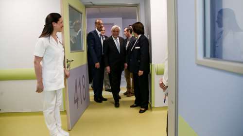 Στο Ωνάσειο ο Προκόπης Παυλόπουλος λόγω υψηλού πυρετού