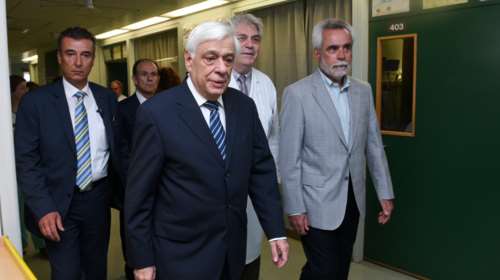 Θα παραμείνει στο νοσοκομείο απόψε ο Προκόπης Παυλόπουλος- Για εξετάσεις