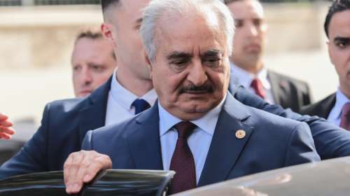 Χαφτάρ: Το άγνωστο παρασκήνιο της επίσκεψής του στην Αθήνα