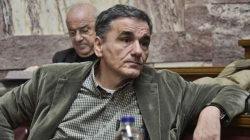 Ο Τσακαλώτος τα πήρε με τη βασιλόπιτα του Βορίδη