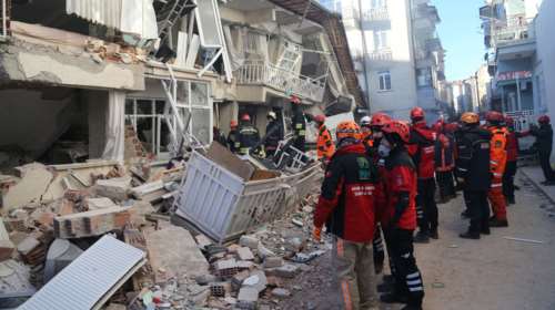 Δραματική διάσωση εγκύου στην Τουρκία [βίντεο]