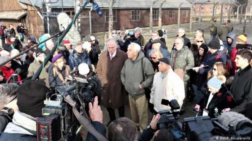 Ολοκαύτωμα: Τελετή μνήμης στο Αουσβιτς, παρών ο Μητσοτάκης